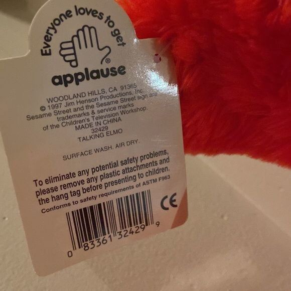 🎃 COPY - BNWT TALKING ELMO - Picture 3 of 8